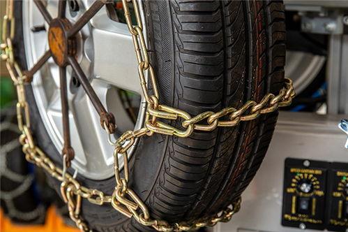 国产伯虎防滑链测评视频,性能实测，冬季出行安全守护者