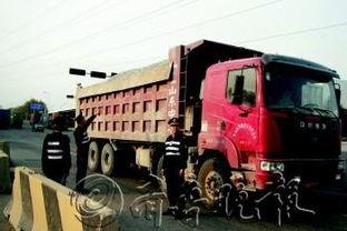 国产卡车拉石子视频,高效与稳定的完美结合