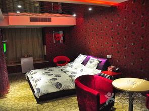 国产区精品视频情侣酒店