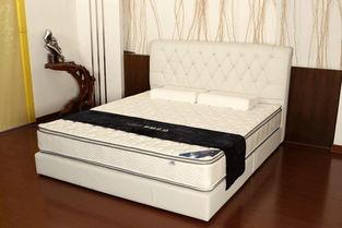 国产乳胶床垫造假视频,视频曝光惊人内幕