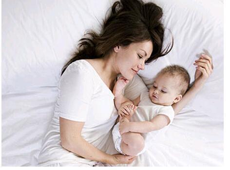 韩国产后妈妈唱歌视频